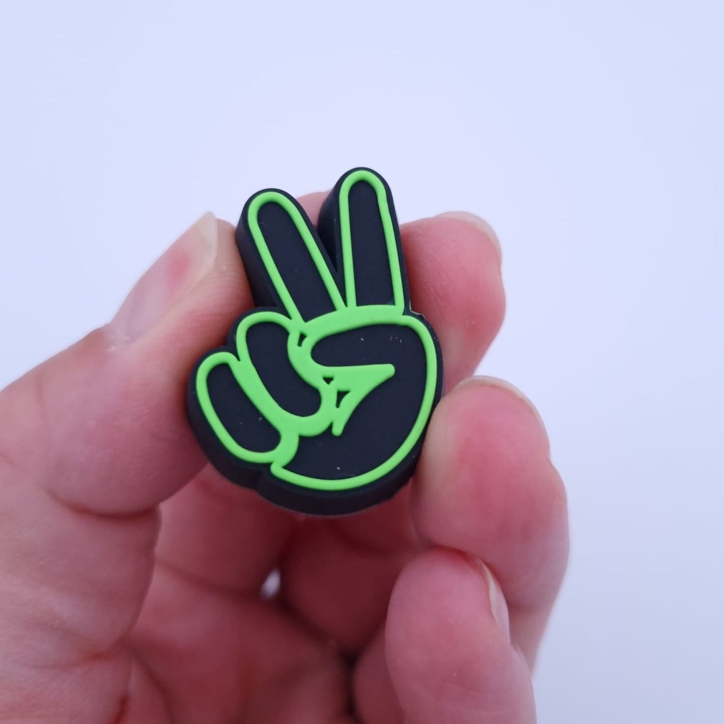 Crocs Button, Peace, Neon
