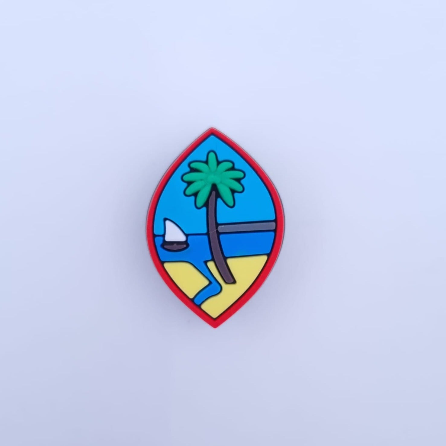 Guam Crocs Button mit Palme und Meer